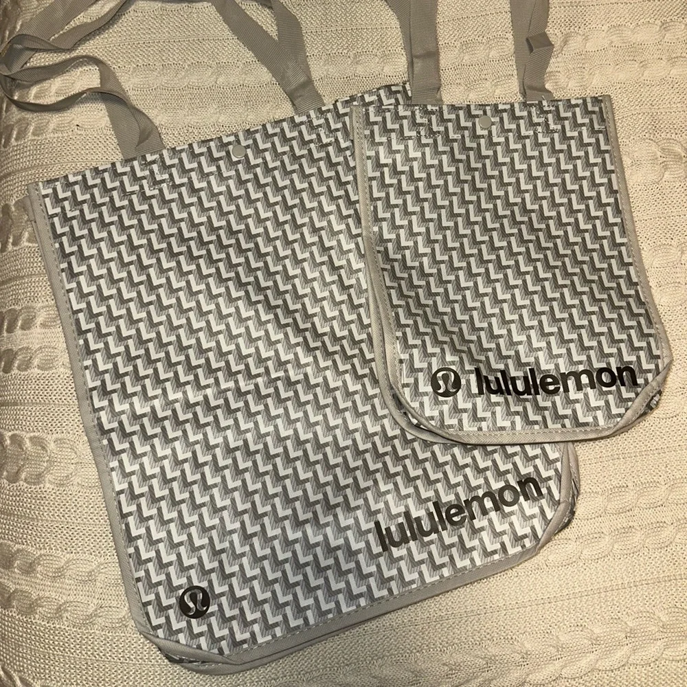 Lululemon New Print Large & Small Tan Re-Usable Bags